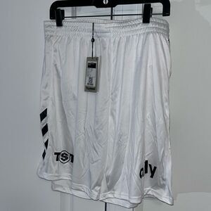 New w/tag Hummel HmlCORE ally white  Soccer Glub Shorts Men's Medium